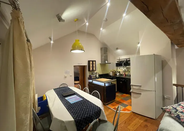 C农庄住宿度假屋 *