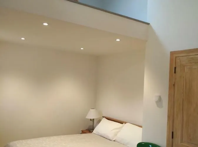 C农庄住宿度假屋 *